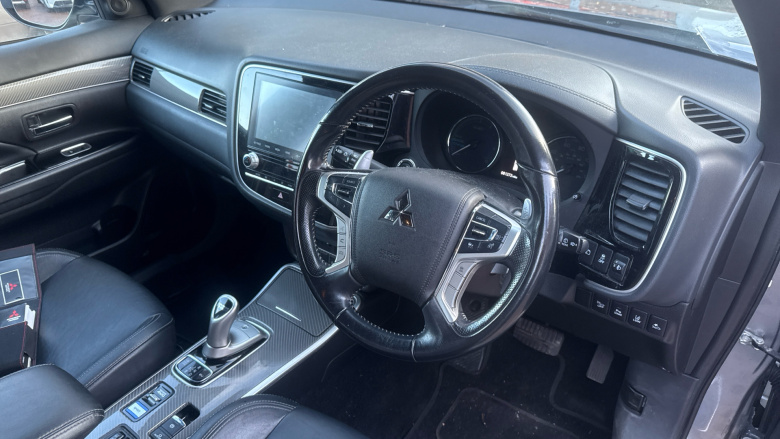 Mitsubishi Outlander 2.4 PHEV Dynamic Safety 5dr Auto Estate